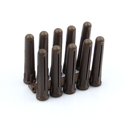 Batu bata HDPE Plastik Plugs dinding Fittings Brown Warna 7MM X 40MM